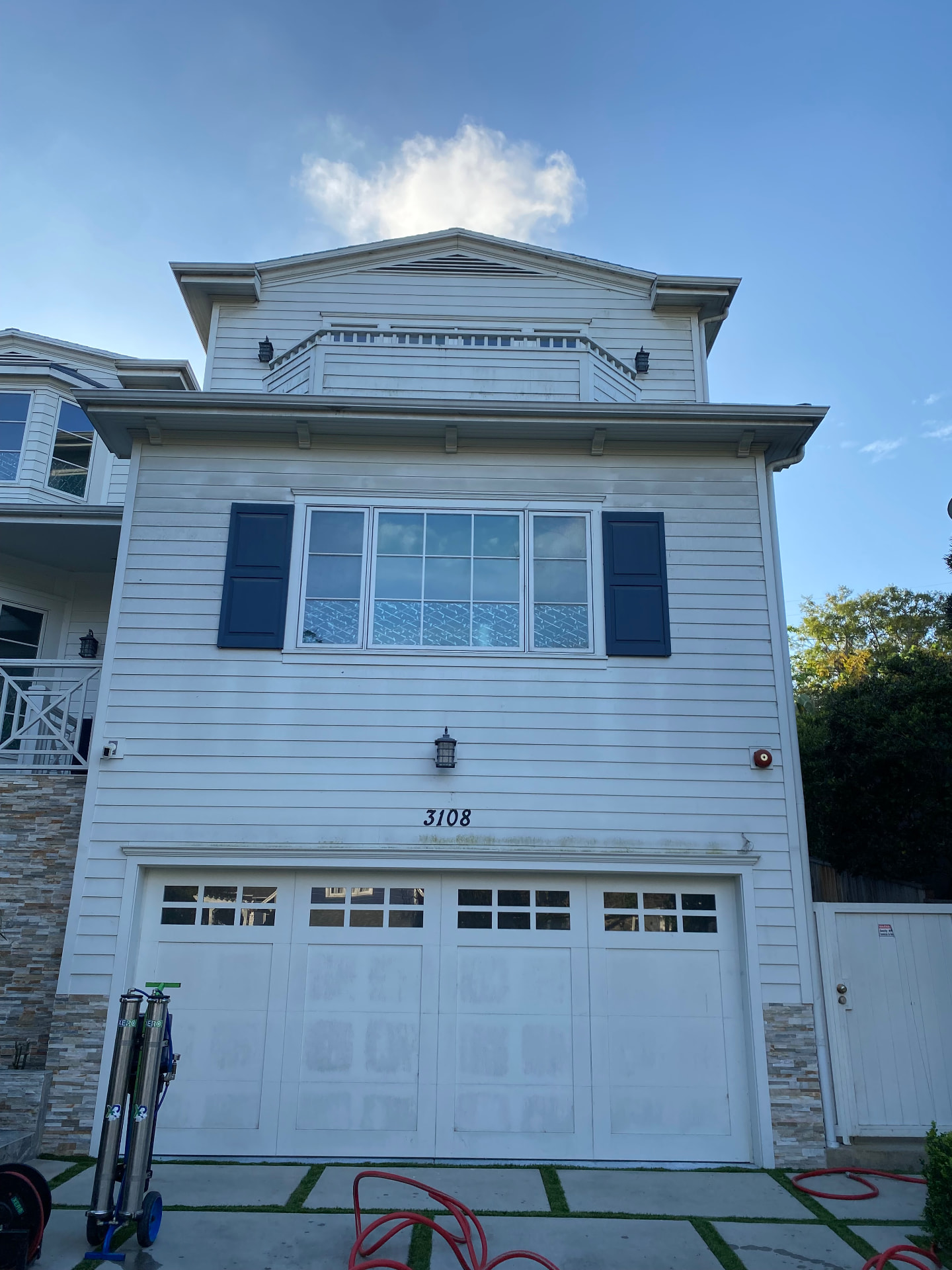 Lap siding & trim soft wash before